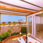 Walnut Shell Hotel 3*