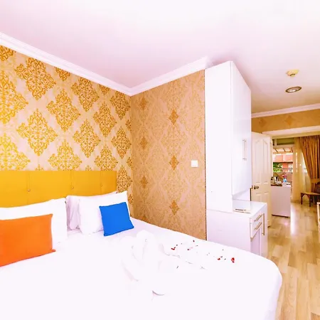 Walnut Shell 3* Stambuł