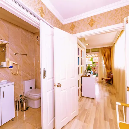 Hotel Walnut Shell 3*