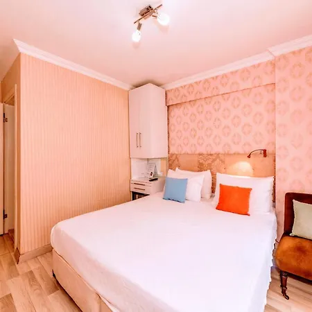 Hotel Walnut Shell