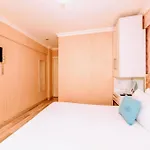 Walnut Shell Hotel