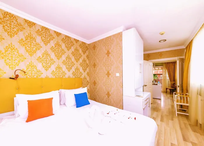 Walnut Shell 3* Istanbul