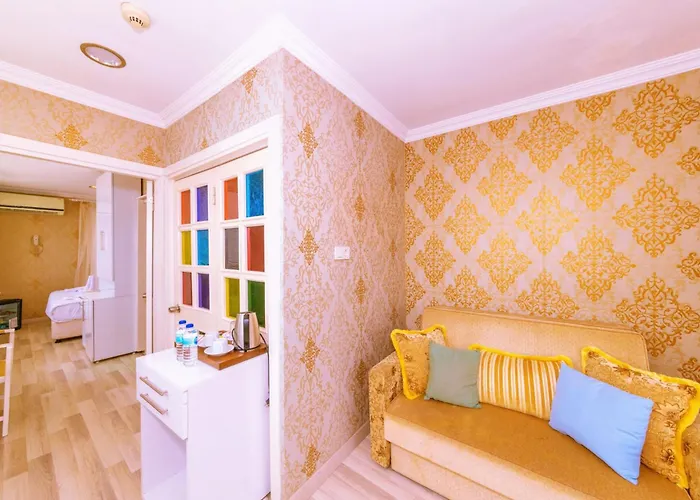 Walnut Shell 3* Istanbul